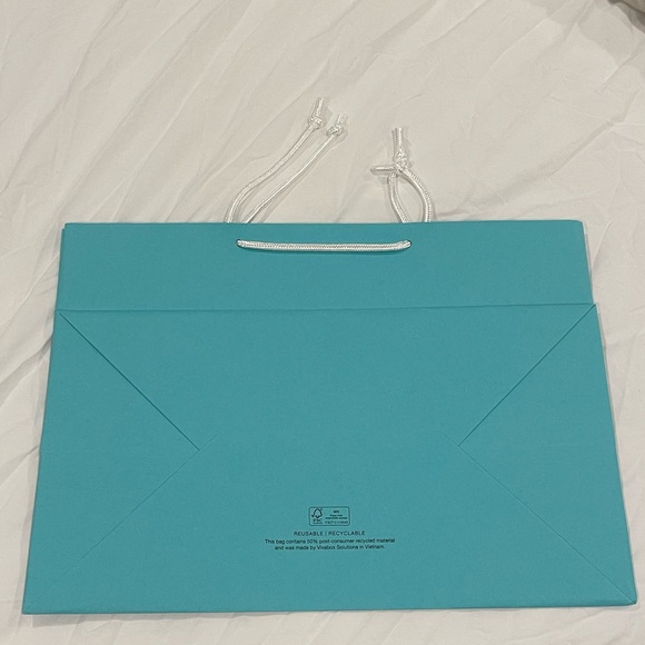 3/$40 NEW Tiffany & co shopping bag large rectangle size! - Picture 4 of 4